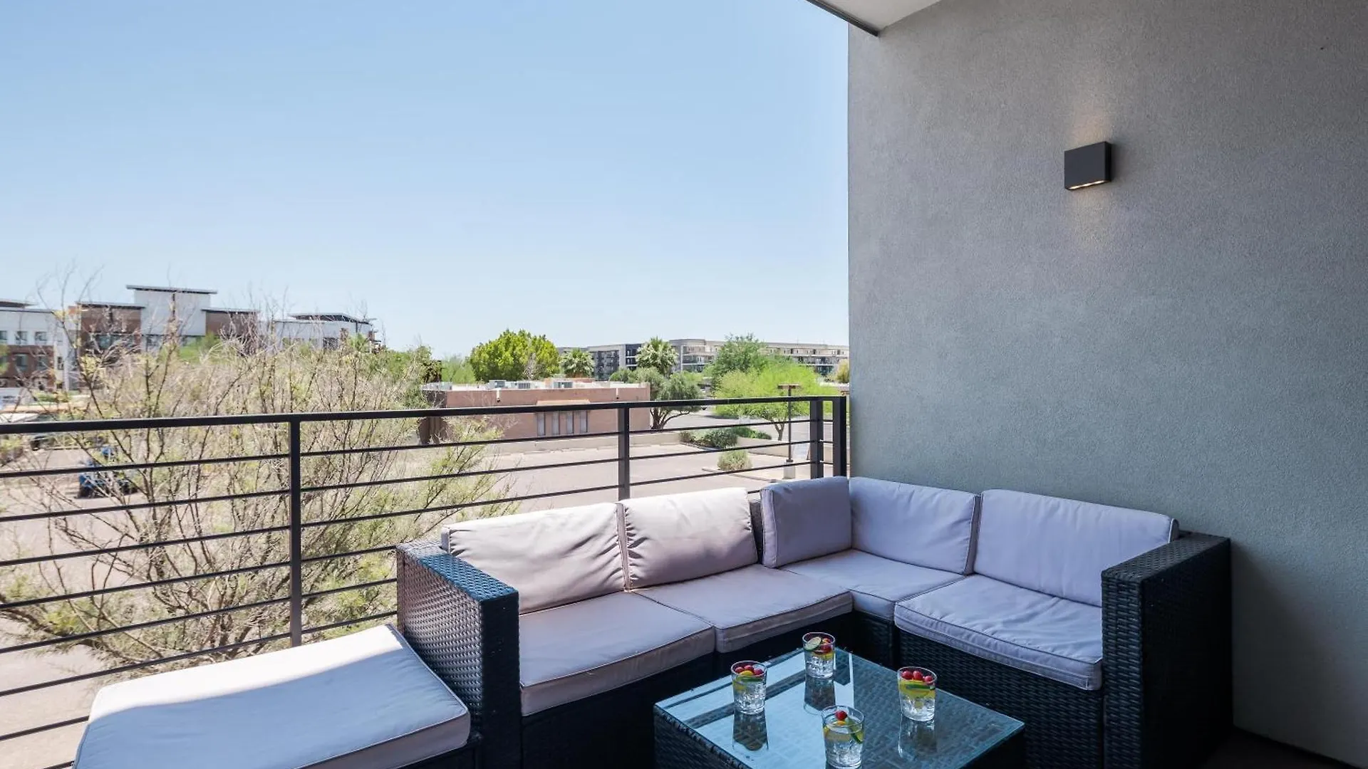 Horizon - 2 Units - Jacuzzi - Private Balconies Villa Scottsdale Holiday home