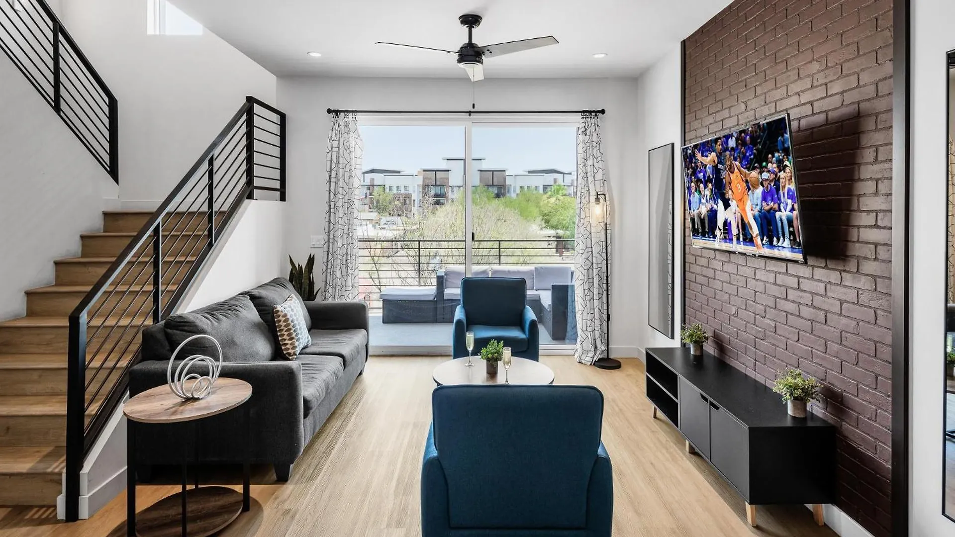 Horizon - 2 Units - Jacuzzi - Private Balconies Villa Scottsdale