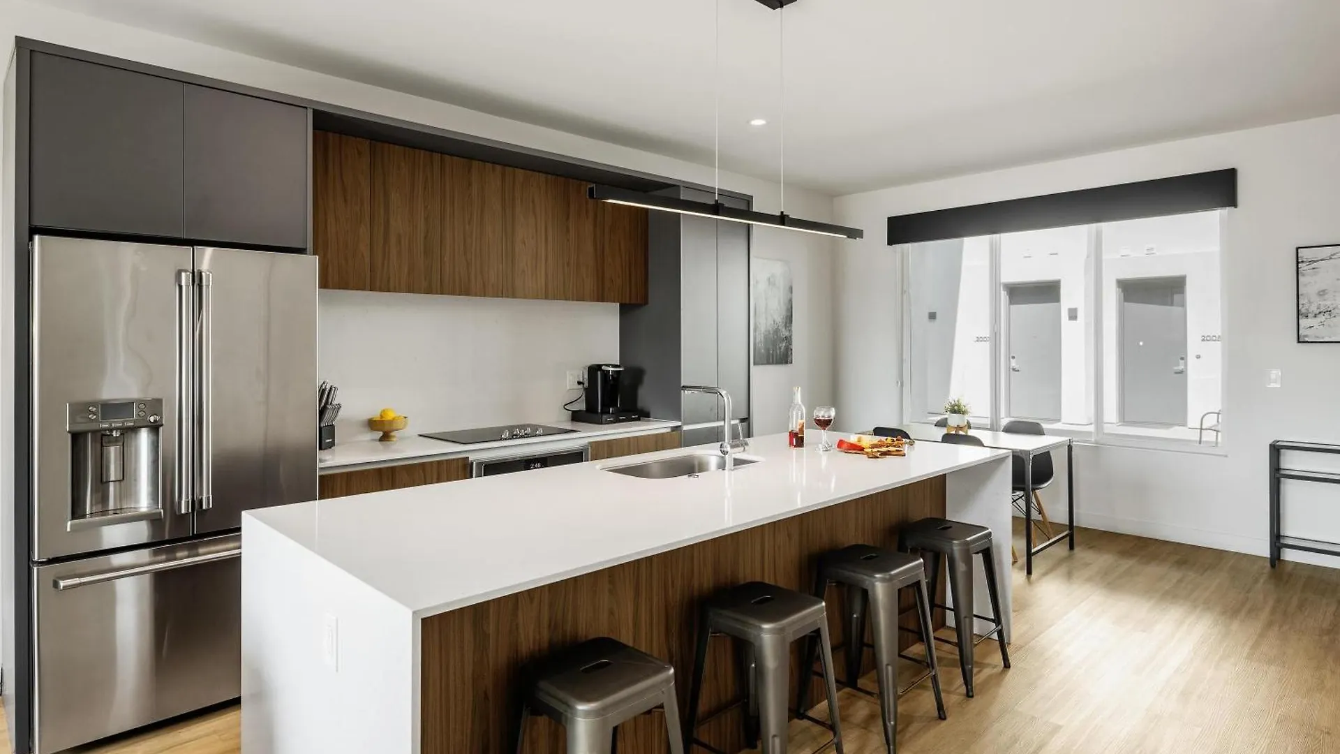 Horizon - 2 Units - Jacuzzi - Private Balconies Villa Scottsdale